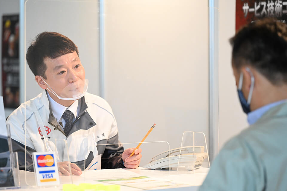 写真：接客応対競技の様子